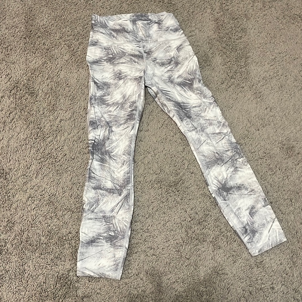 Cropped lululemon tights
